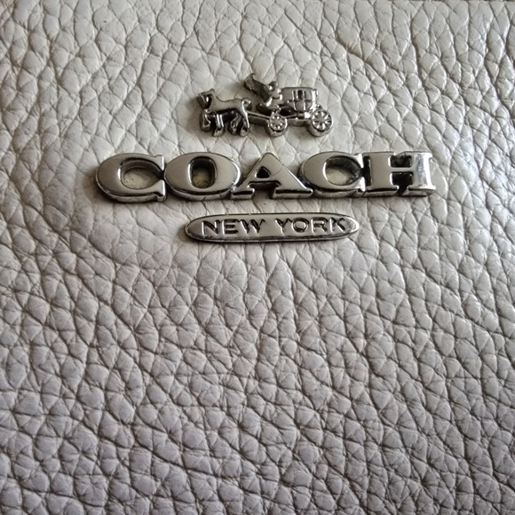 Limited Edition Baseman X Coach Kiki Lyla Bag White Pebbled Leather #F57734 - Picture 3 of 14